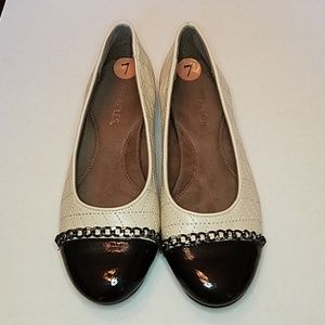Aerosoles Flats